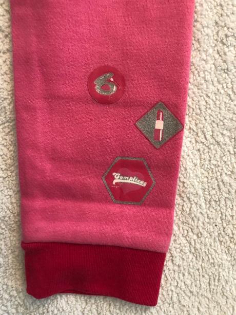 Mikina s kapucňou, 110