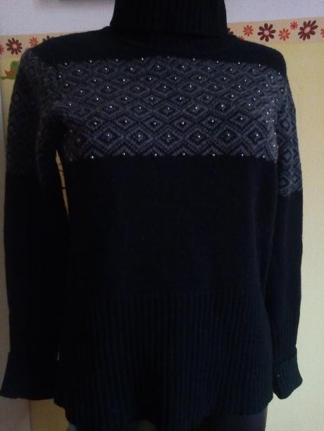 Sveter s perličkami, l