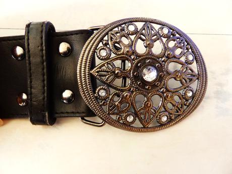 Opasok s krásnou sponou, 