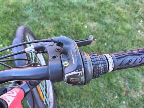 Bicykel kellys, kellys,24