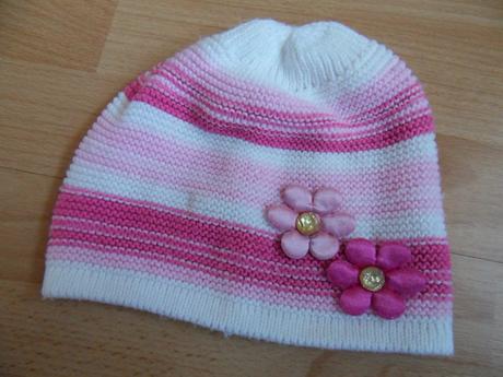 Dievčenské čiapky, 104