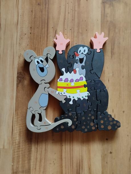 Drevené puzzle krtko, 