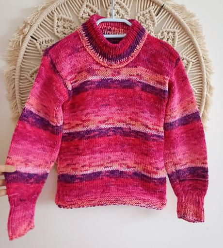 Dievčenský sveter, 122