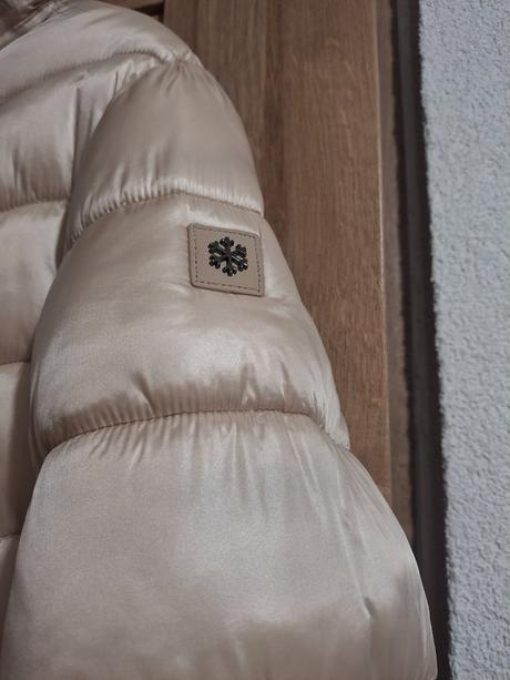 Zimná bunda s pravou kožušinkou, l