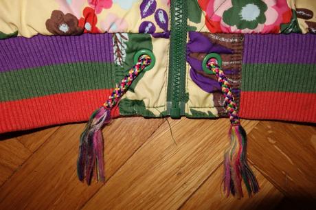 Kvetinová bunda oilily, 104