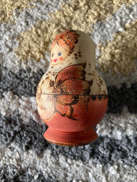 Drevená menšia matrioška, 