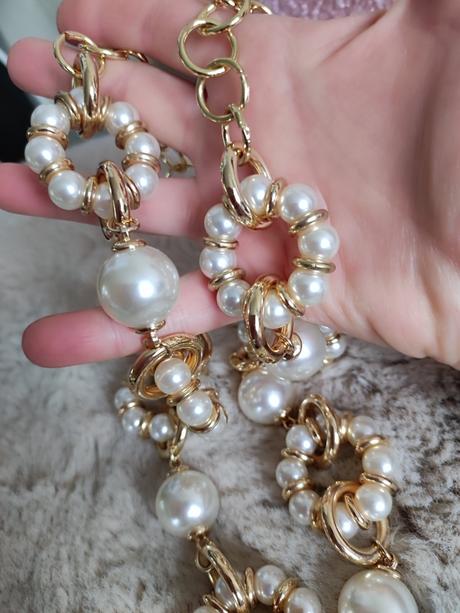 Dámsky náhrdelník, 