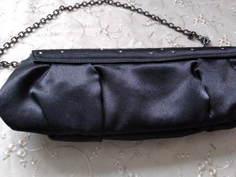 Čierna spoločenská kabelka,