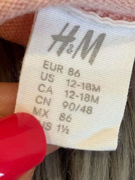 Dievčenský sveter so strieborným srdiečkom (86), h&m,86
