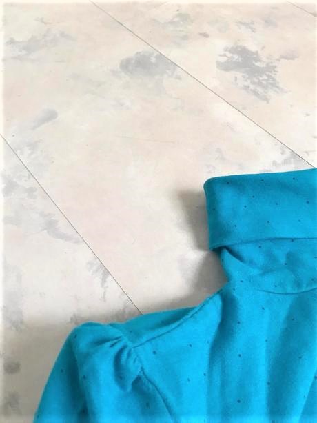 Bodkované triko s roláčikom, xs