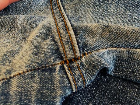 Rozšírené rifle s vysokým pásom, m