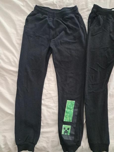 2x chlapčenské teplaky 158, 158