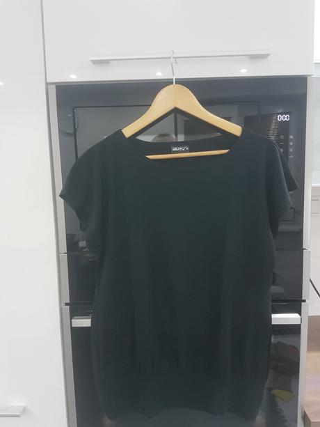 Damske tricko velk.38, okay,38