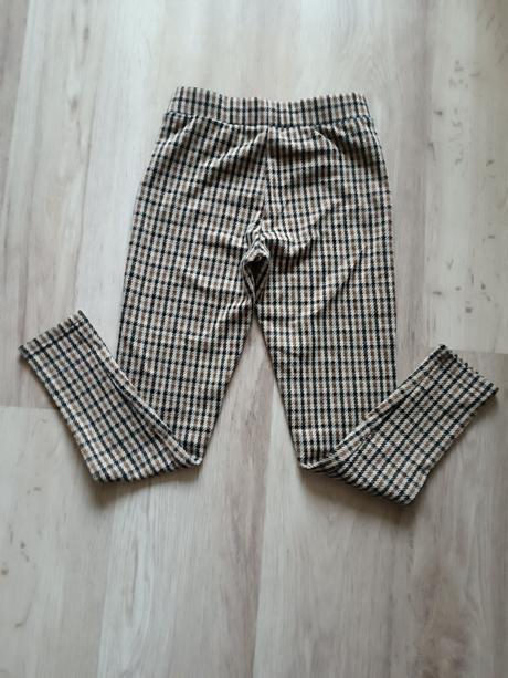 Nohavice na gumu, 134