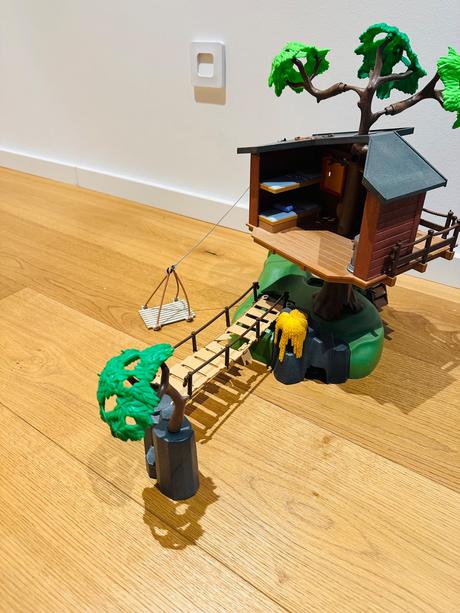 Playmobil wildlife domcek na strome, 