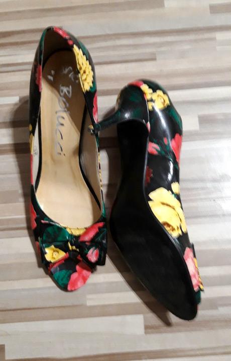 Kvietkovane lodicky z otvorenou špickou40, 40