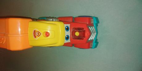 Montovaci a svietiaci kamión, 