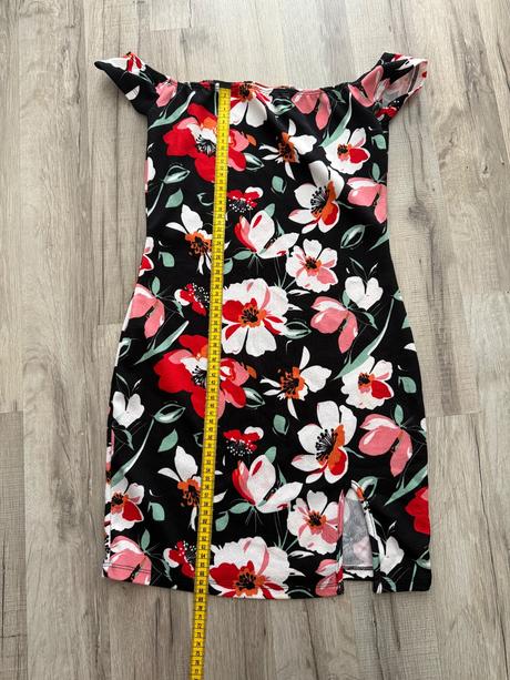 Kvietkované šaty, s