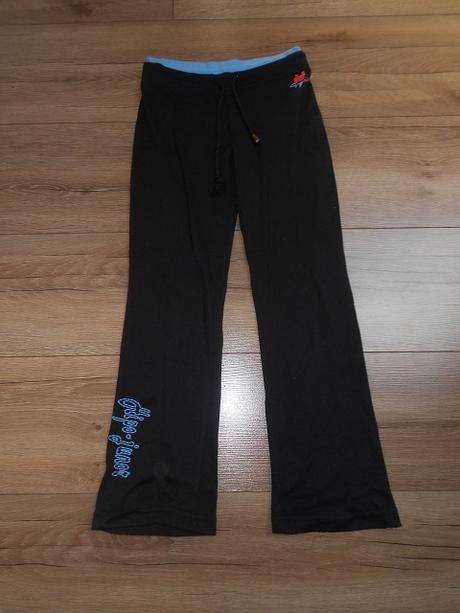 Dievčenské tepláky, 128