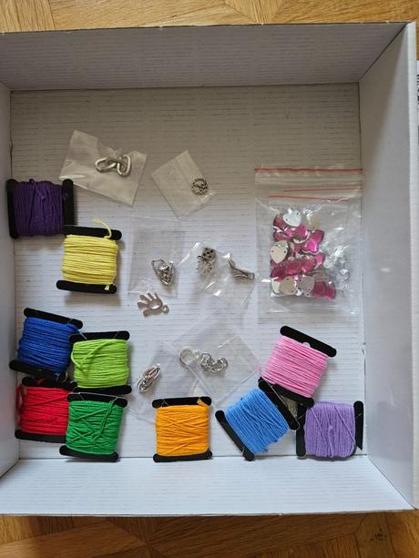 Charm bracelets, 