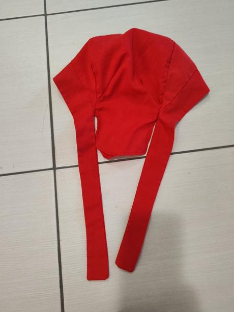 Lahucka ciapka na leto, 116