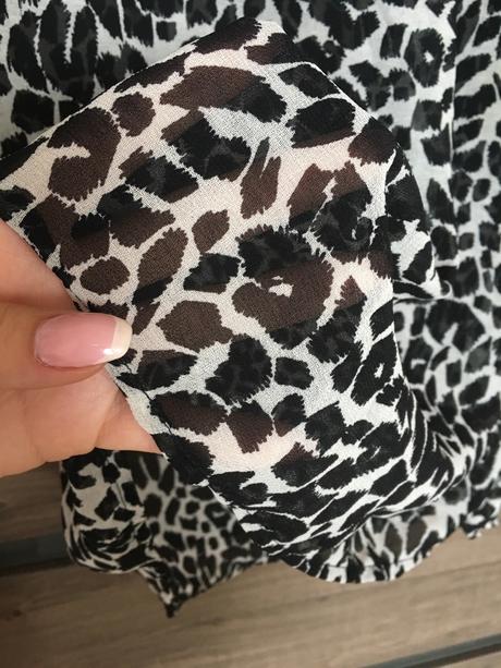 Blúzka s perličkami, m