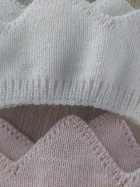 Teplé čelenky korunky super stav,