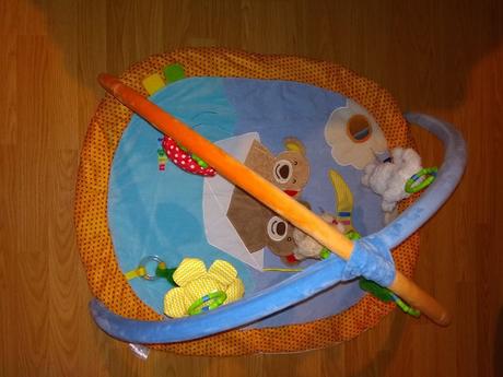 Hracia deka s hračkami, 