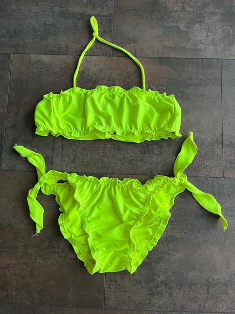 Dvojdielne plavky, 152