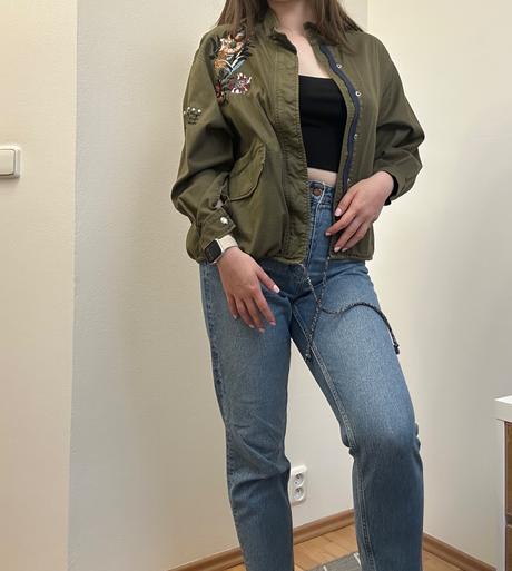 Krásna bundička, s