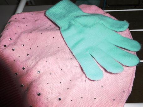 Kvalitné menotolkovo zelene rukavice super stav, f&f,122