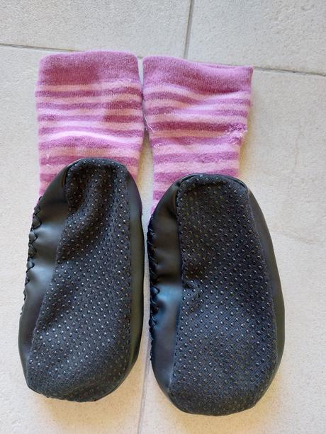 Ponožky protišmykové, papuče, 26