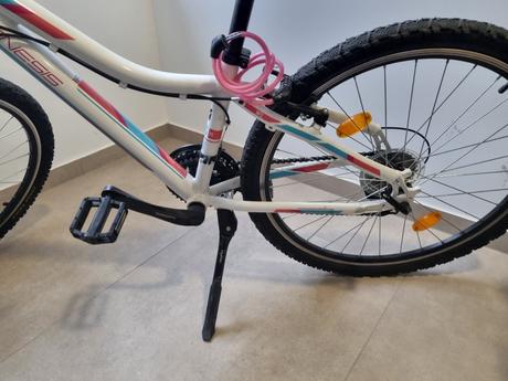 Dievčenský bicykel, 26