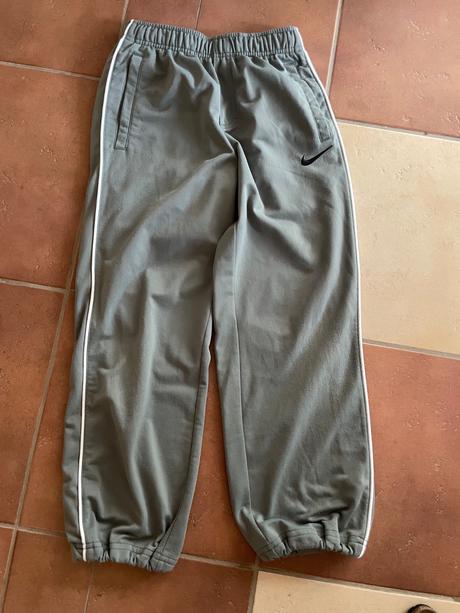 Nike sivé tepláky, nike,128