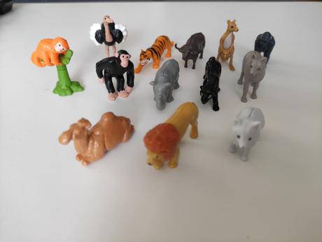 Postavicky zvierat z kinder, 