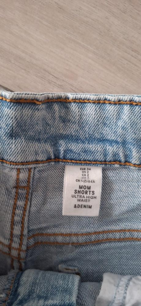 Džinsové šortky s vysokým pásom, h&m,34