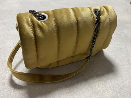 Velurova kabelka zara, zara