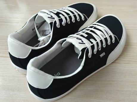 Rebound - black & white 47 y196, be lenka,47