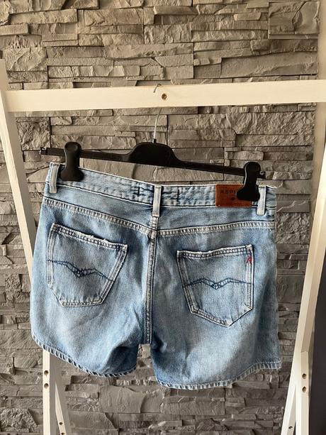 Replay v.27, replay,s