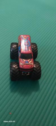 Monster truck,