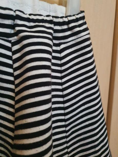 Pásikavá sukňa, esmara,s