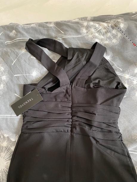 Čierne šaty nové, s