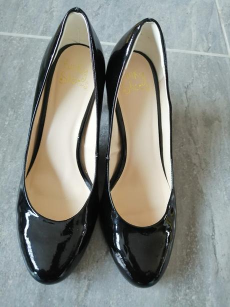 Čierne lakovky, v39, vd25cm, pohodlné, 39