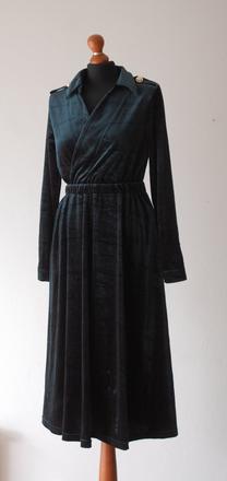 Elegantné smaragdovo zelené zamatové šaty, timeout,m