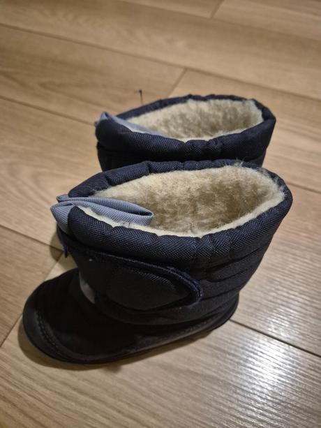 Čižmy s ovcou kozusinou, 25