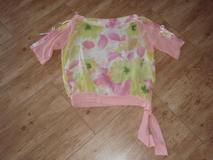 Motýliková blúzka, 38