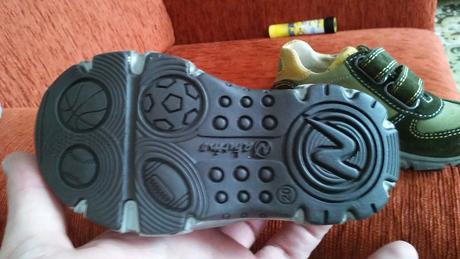 Detske topanky nove nenosene cislo 20, naturino,20