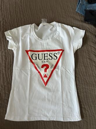 Dámske oblečenie, s