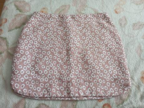 Zaujímavá sukňa, s