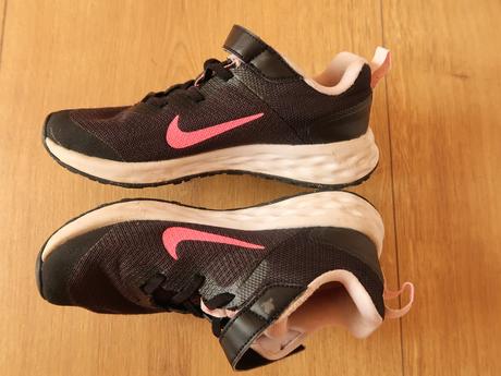 Dievčenské tenisky nike č. 33 (21,0 cm) super stav, nike,33